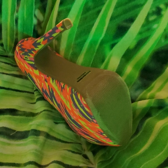 High heeled platform shoes - Picture 2 of 2